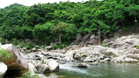 Du Ngoạn Hầm Hô - Hòn Non Bộ Khổng Lồ Giữa Thiên Nhiên